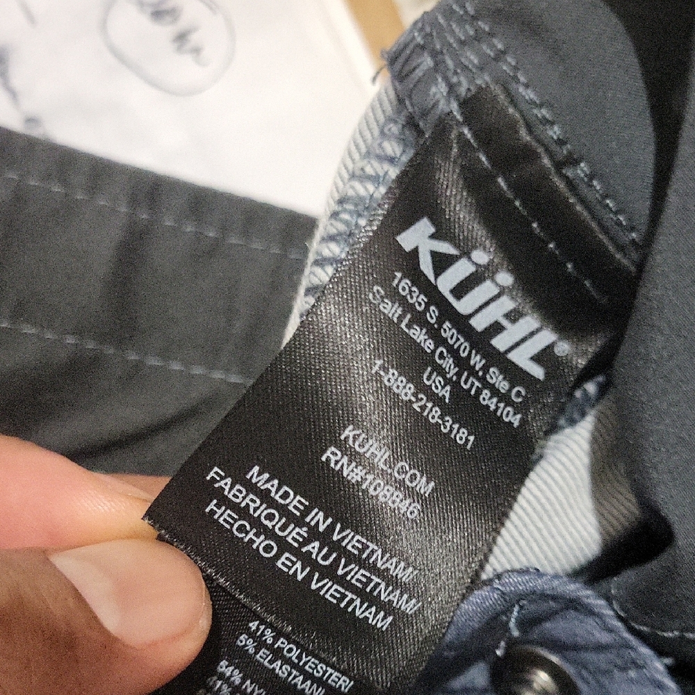 Kuhl Charcoal Men's Flat Front Shorts - Picture 5 of 6